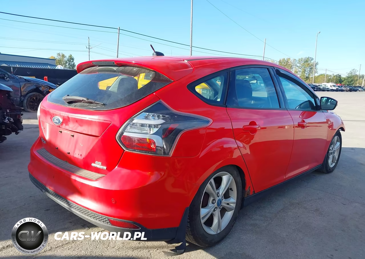2014 Ford Focus Se VIN:1FADP3K26EL136481 - 4