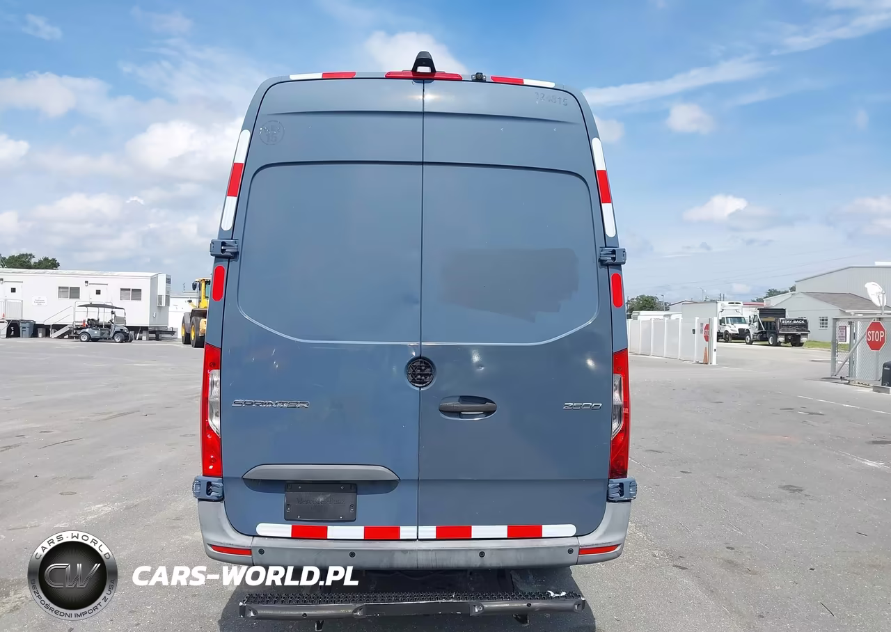 2019 Mercedes-Benz Sprinter 2500 High Roof V6 VIN:WD4PF1CD9KT012043 - 16