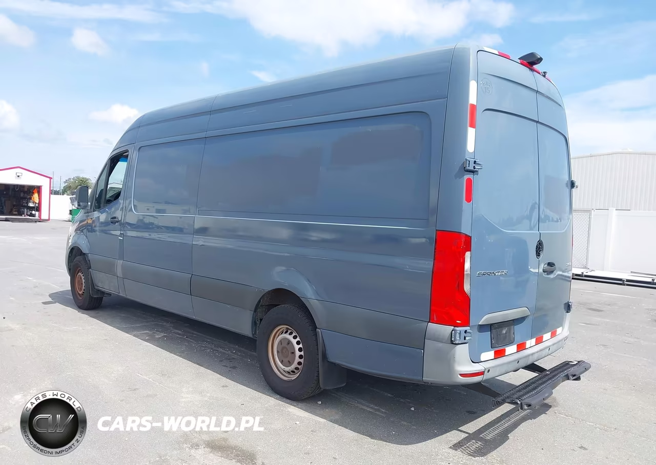 2019 Mercedes-Benz Sprinter 2500 High Roof V6 VIN:WD4PF1CD9KT012043 - 3