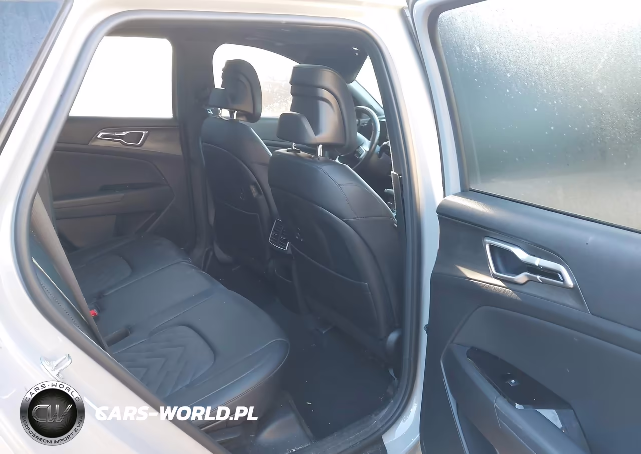 2025 Kia Sportage X-Line VIN:5XYK6CDF8SG251479 - 8