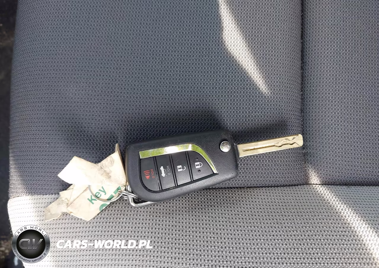 2025 Toyota Corolla Le VIN:5YFB4MDE6SP308101 - 11