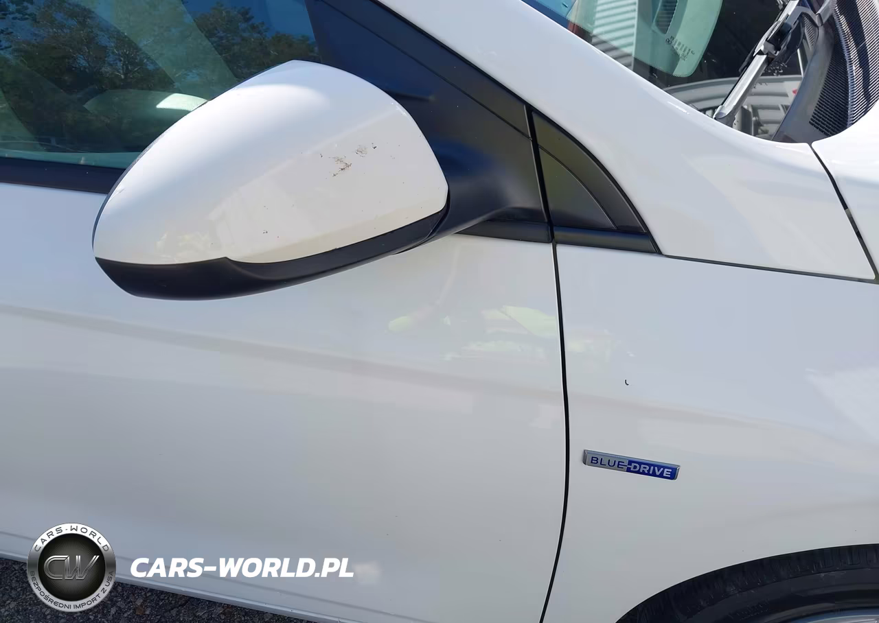 2020 Hyundai Ioniq Hybrid Blue VIN:KMHC65LC2LU233353 - 12