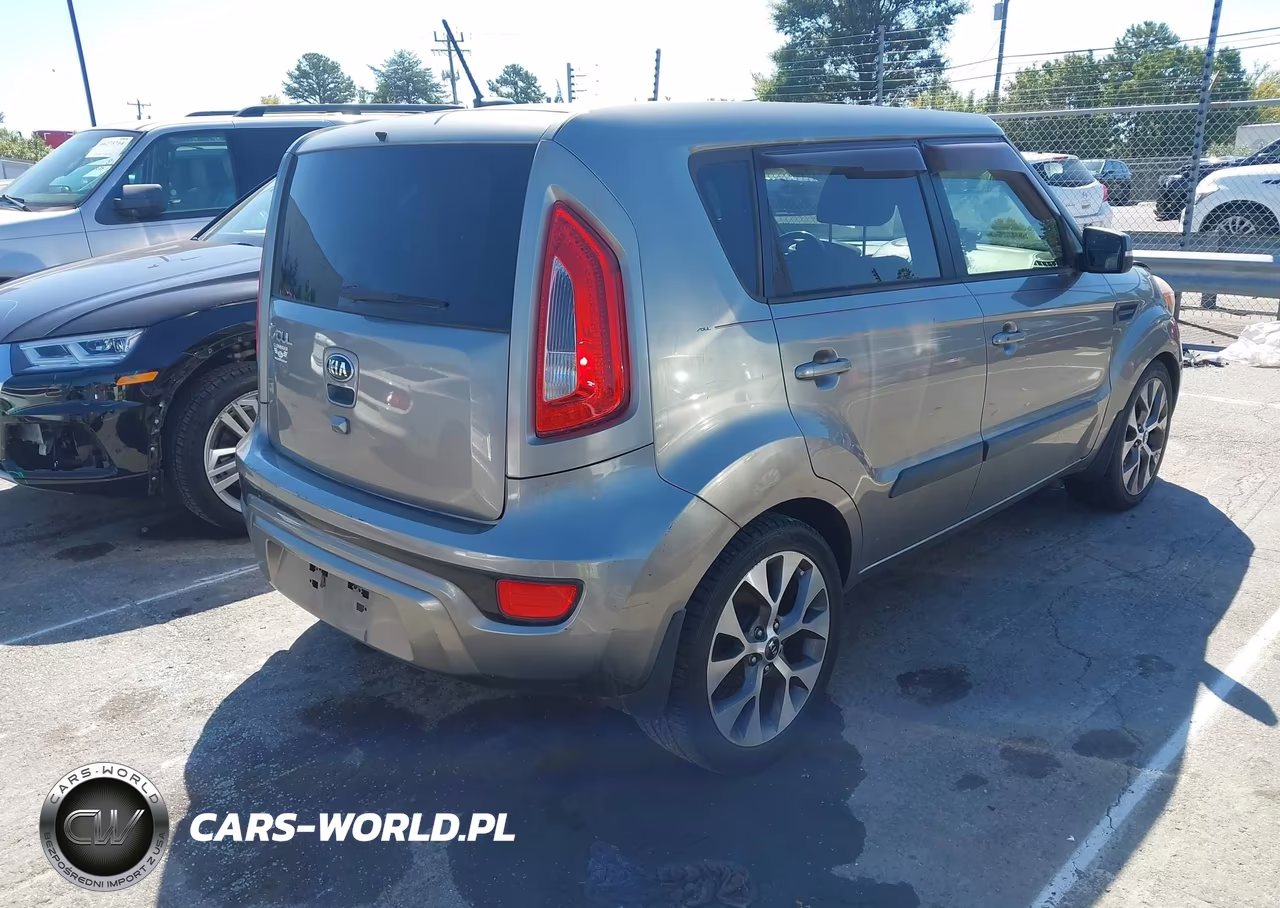 2013 Kia Soul ! VIN:KNDJT2A62D7592931 - 4