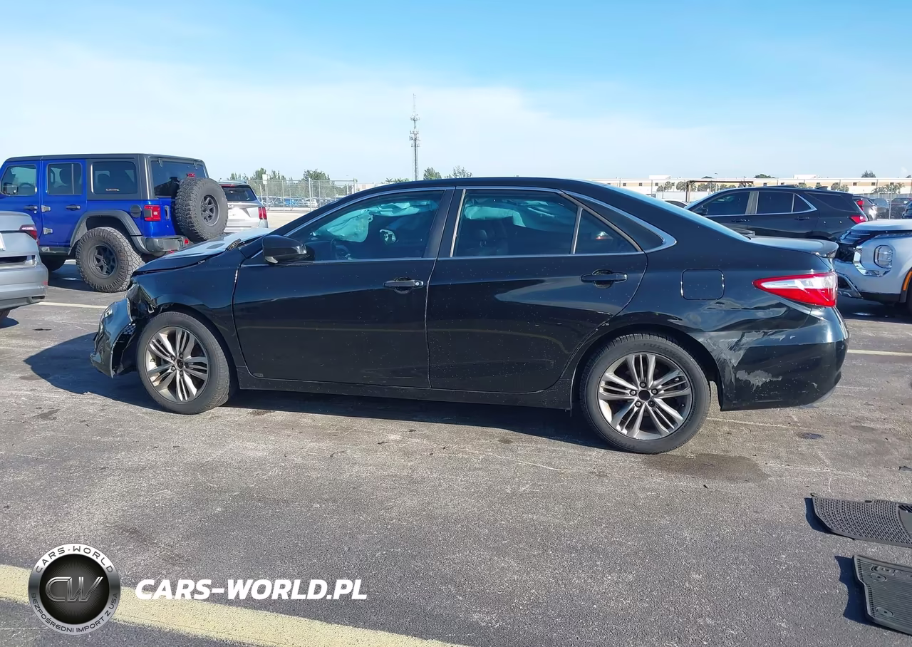 2015 Toyota Camry Se VIN:4T1BF1FK4FU979833 - 15