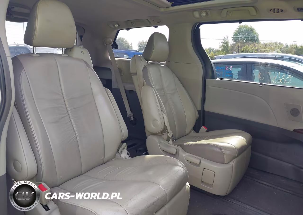 2011 Toyota Sienna Limited V6 VIN:5TDYK3DC4BS056168 - 8