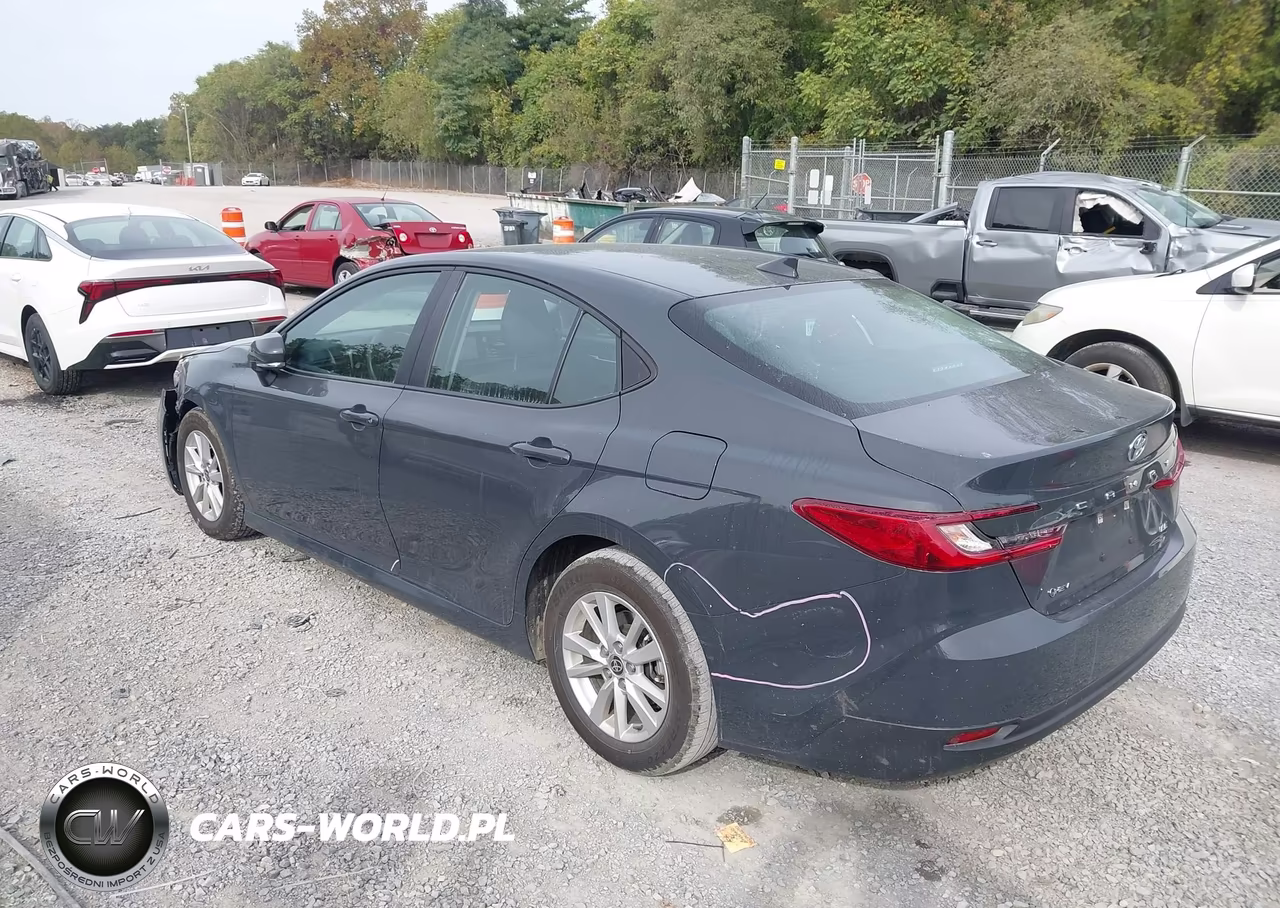 2025 Toyota Camry Le VIN:4T1DAACKXSU154028 - 3