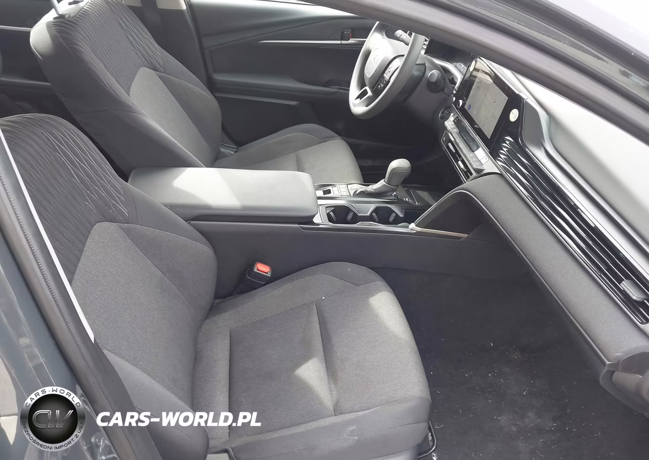 2025 Toyota Camry Le VIN:4T1DAACKXSU154028 - 5