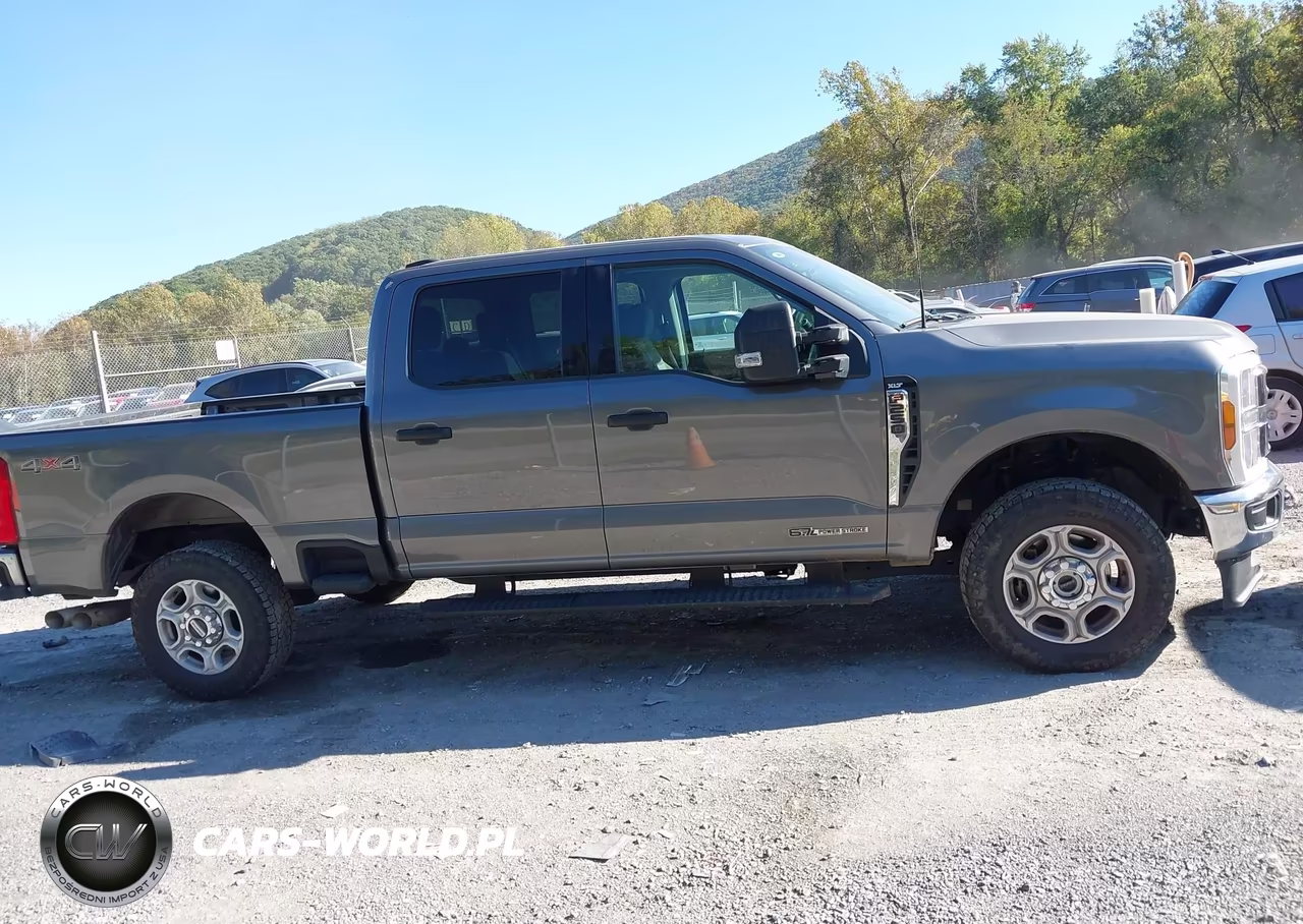2025 Ford F-250 Xlt VIN:1FT7W2BT0SEC54040 - 13