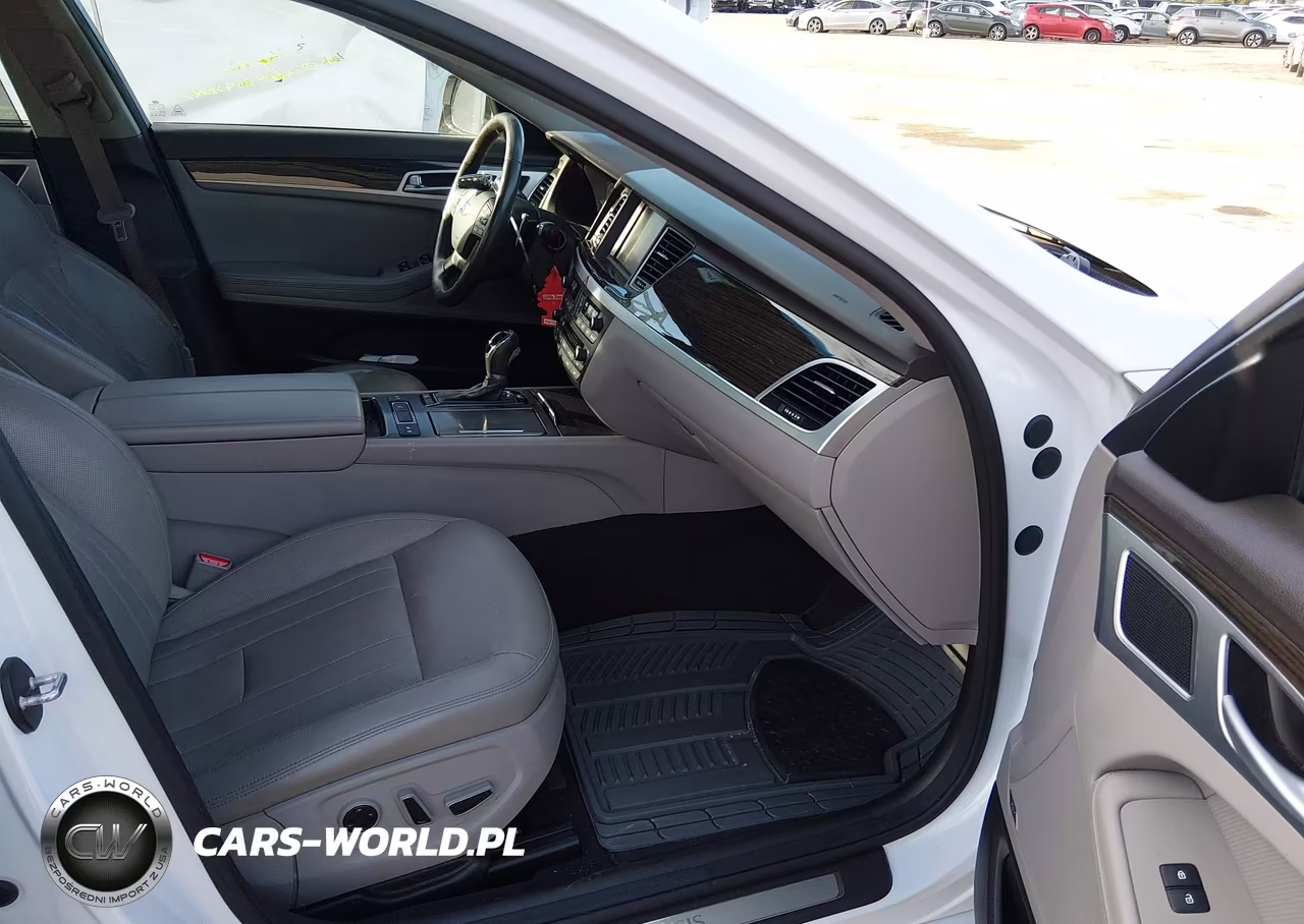 2015 Hyundai Genesis 3.8 VIN:KMHGN4JEXFU100055 - 5