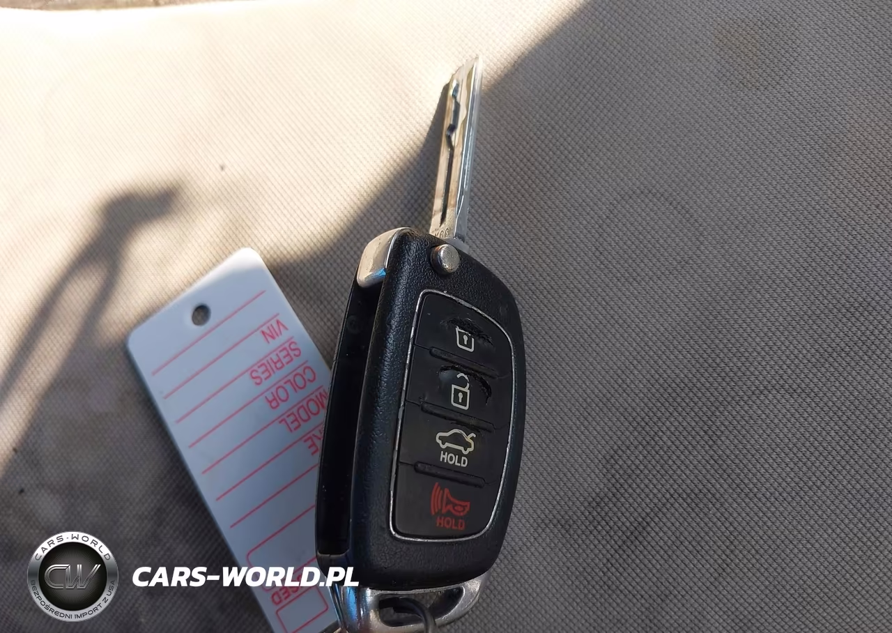 2015 Hyundai Sonata Sport VIN:5NPE34AF1FH099902 - 11