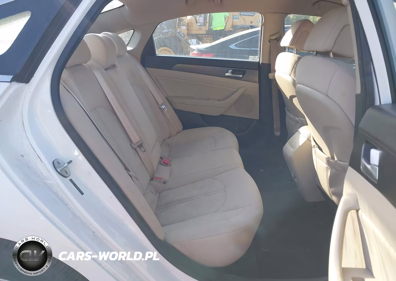 2015 Hyundai Sonata Sport VIN:5NPE34AF1FH099902 - 8