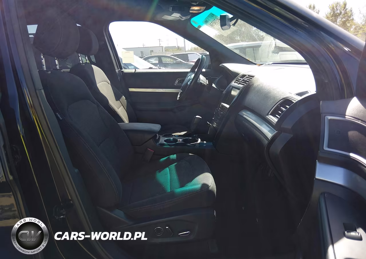 2016 Ford Explorer Xlt VIN:1FM5K7D89GGB12561 - 5