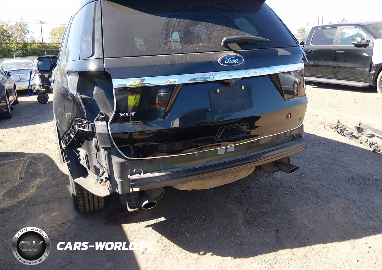 2016 Ford Explorer Xlt VIN:1FM5K7D89GGB12561 - 6