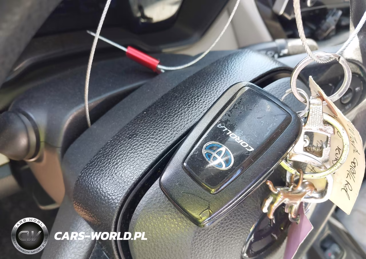 2020 Toyota Corolla Hybrid Le VIN:JTDEBRBE8LJ004700 - 11