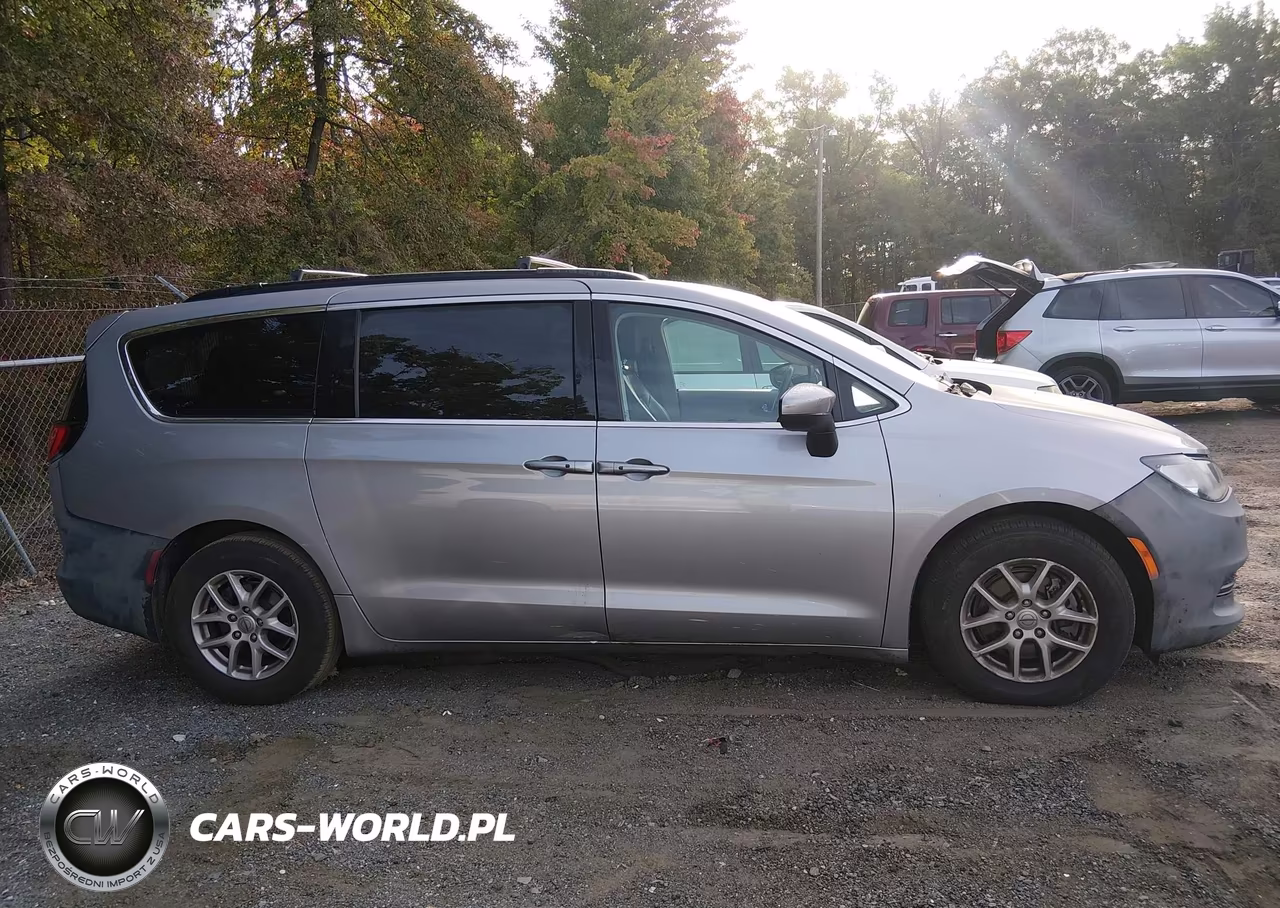2021 Chrysler Voyager Lxi VIN:2C4RC1DGXMR533657 - 13
