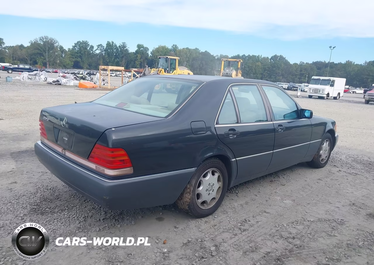 1993 Mercedes-Benz 300 Se VIN:WDBGA32E0PA113620 - 4