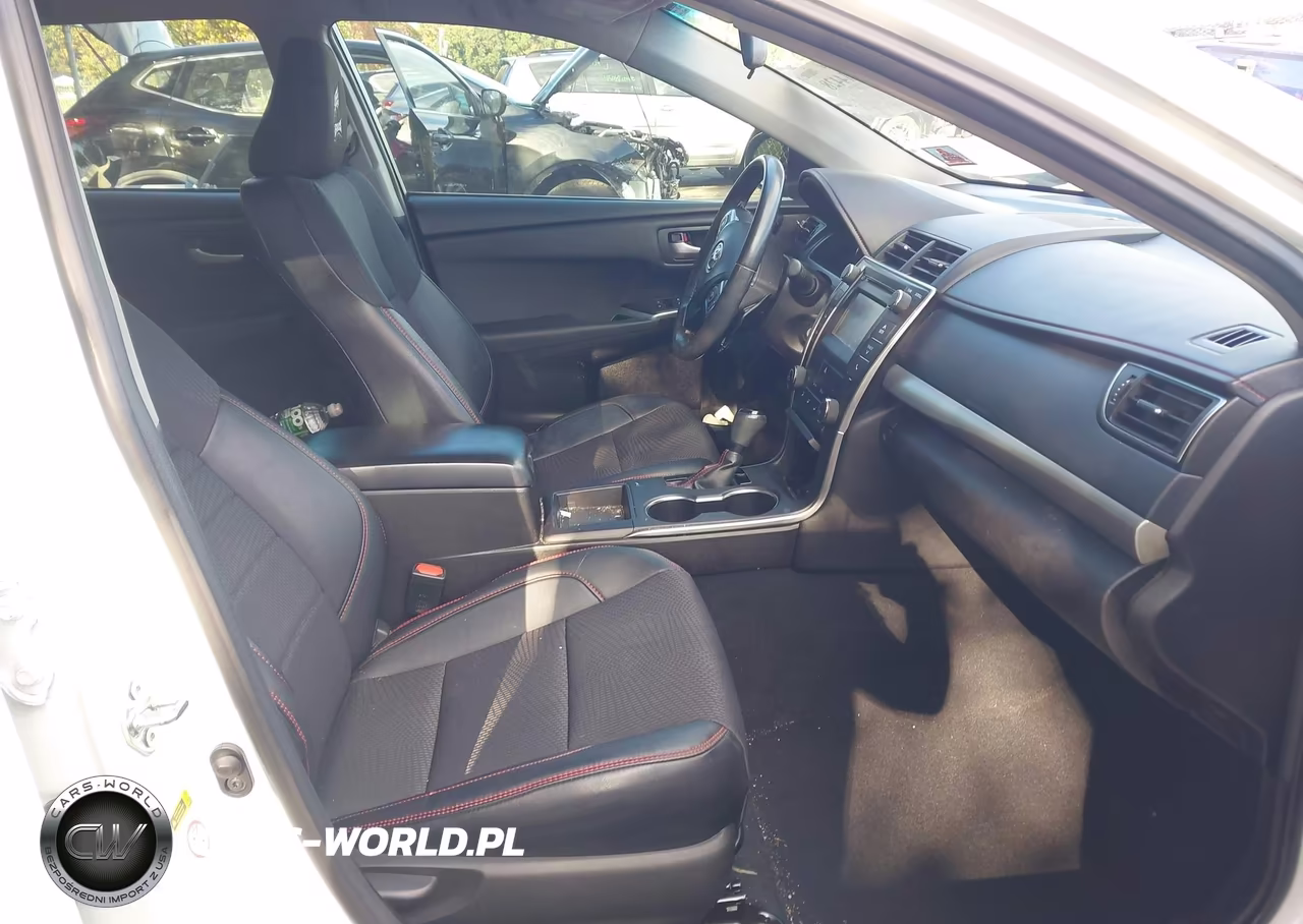 2016 Toyota Camry Se VIN:4T1BF1FK7GU200135 - 5