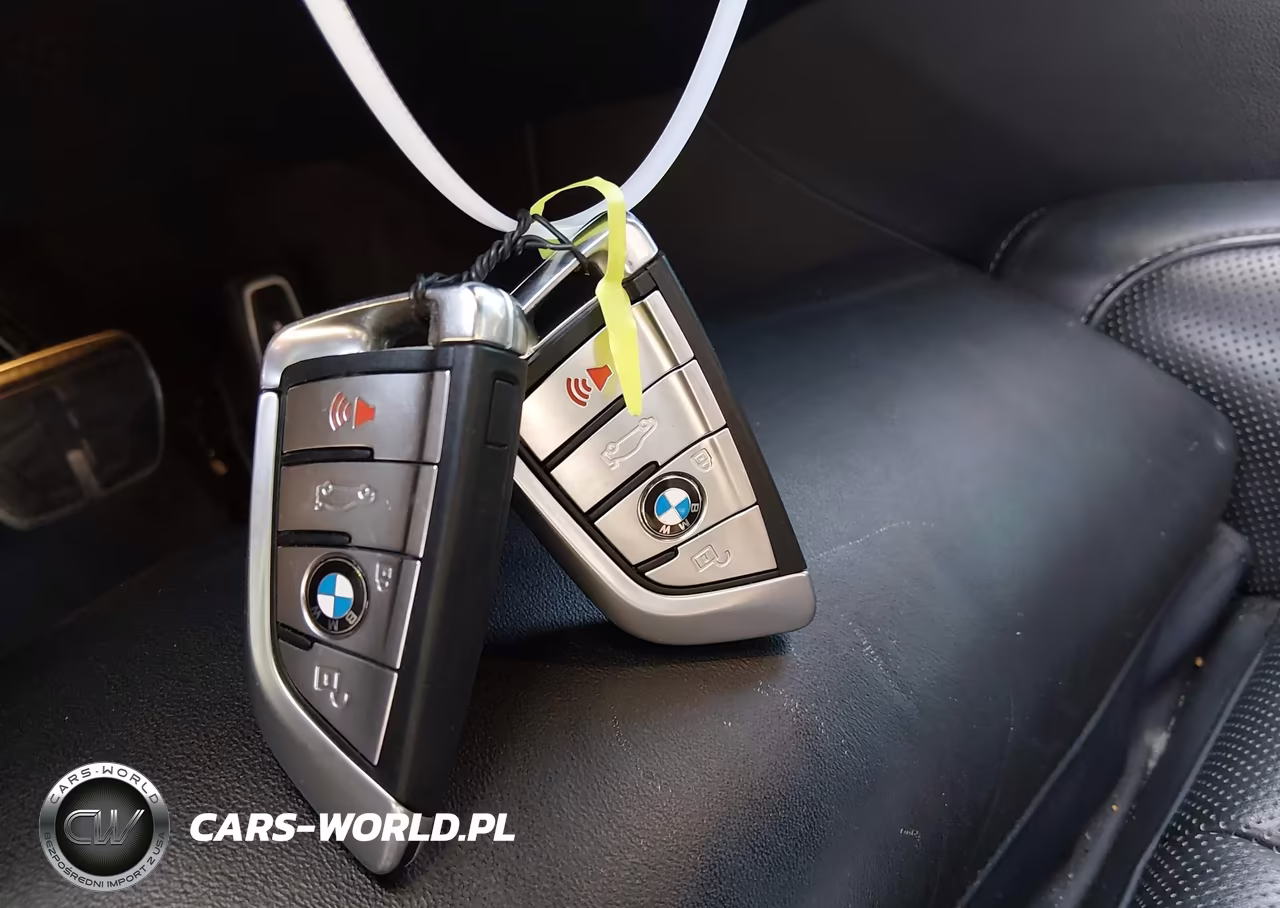 2020 BMW M5 VIN:WBSJF0C07LCD02933 - 11