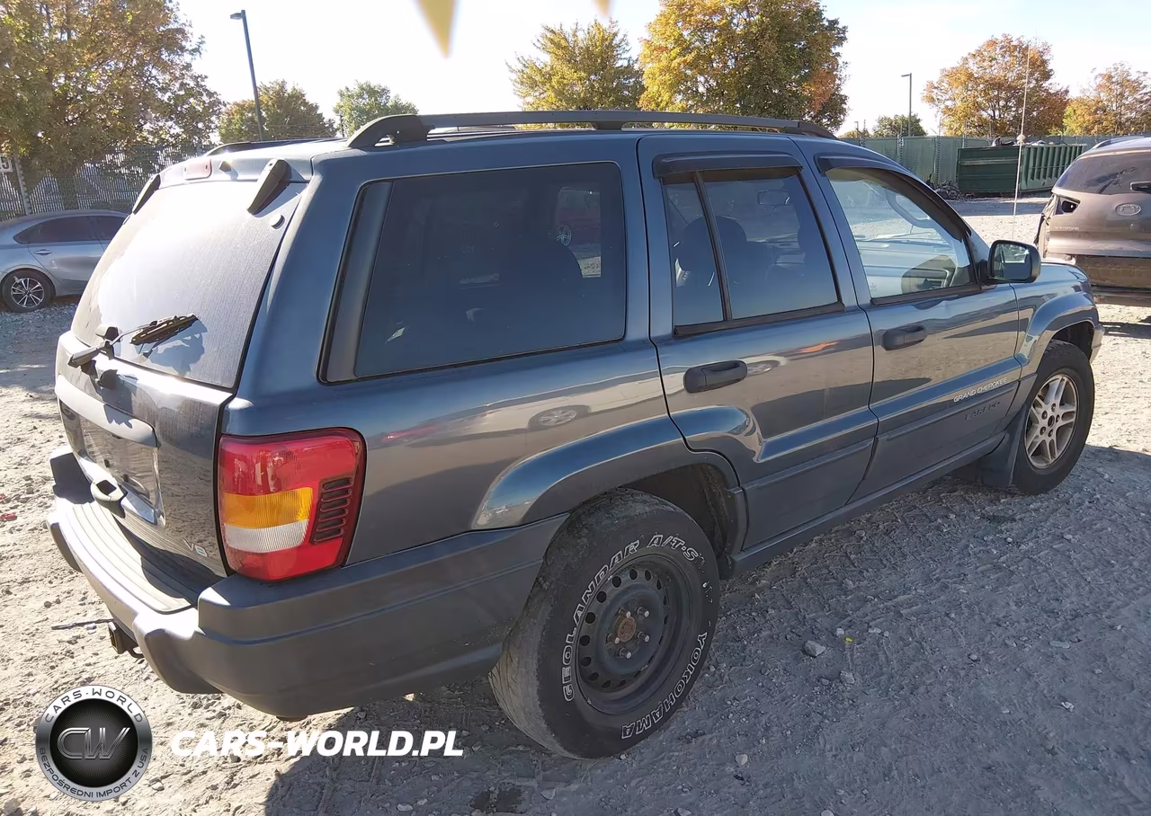 2003 Jeep Grand Cherokee Laredo VIN:1J4GW48N83C521310 - 4