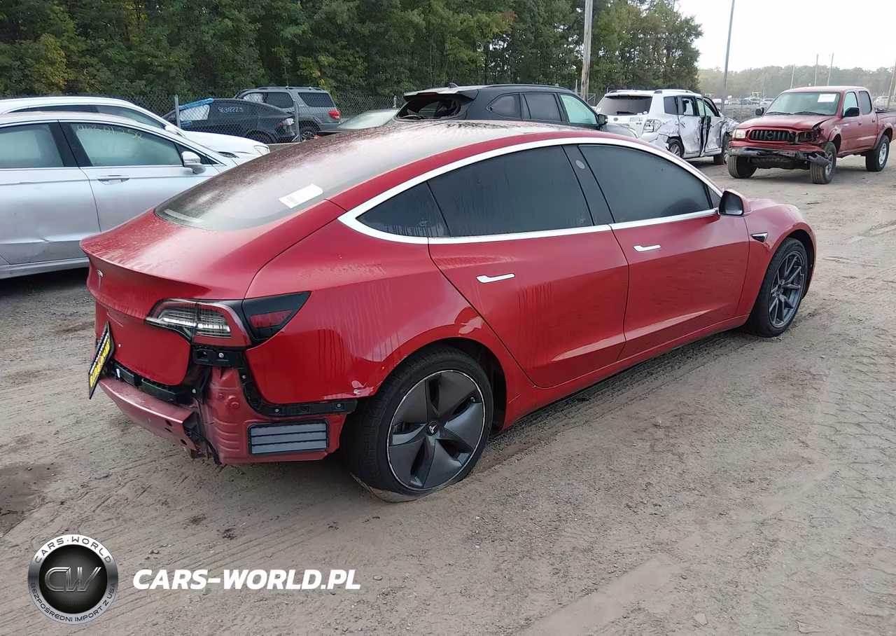 2018 Tesla Model 3 Long Range-Mid Range VIN:5YJ3E1EA2JF031758 - 4