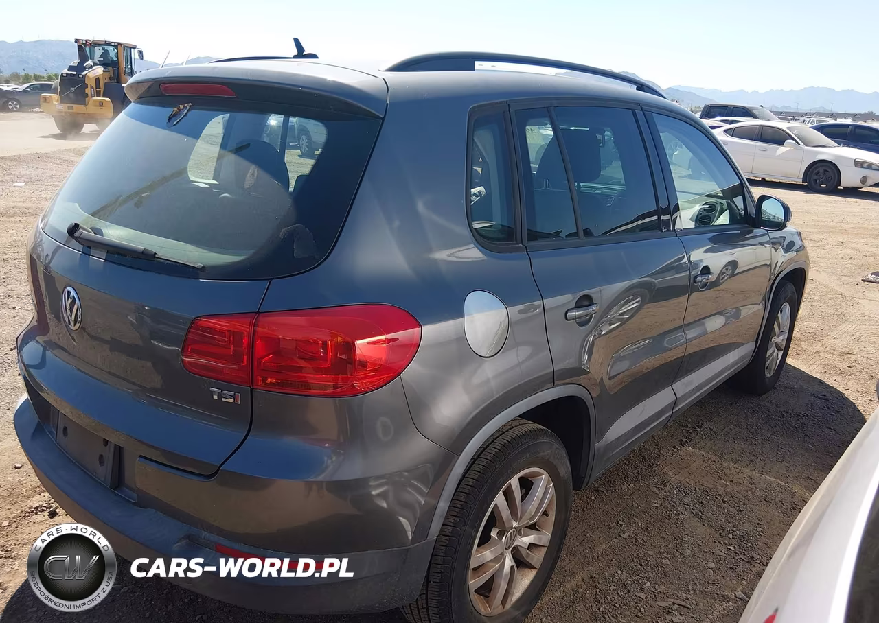 2016 Volkswagen Tiguan S VIN:WVGAV7AX2GW587511 - 4