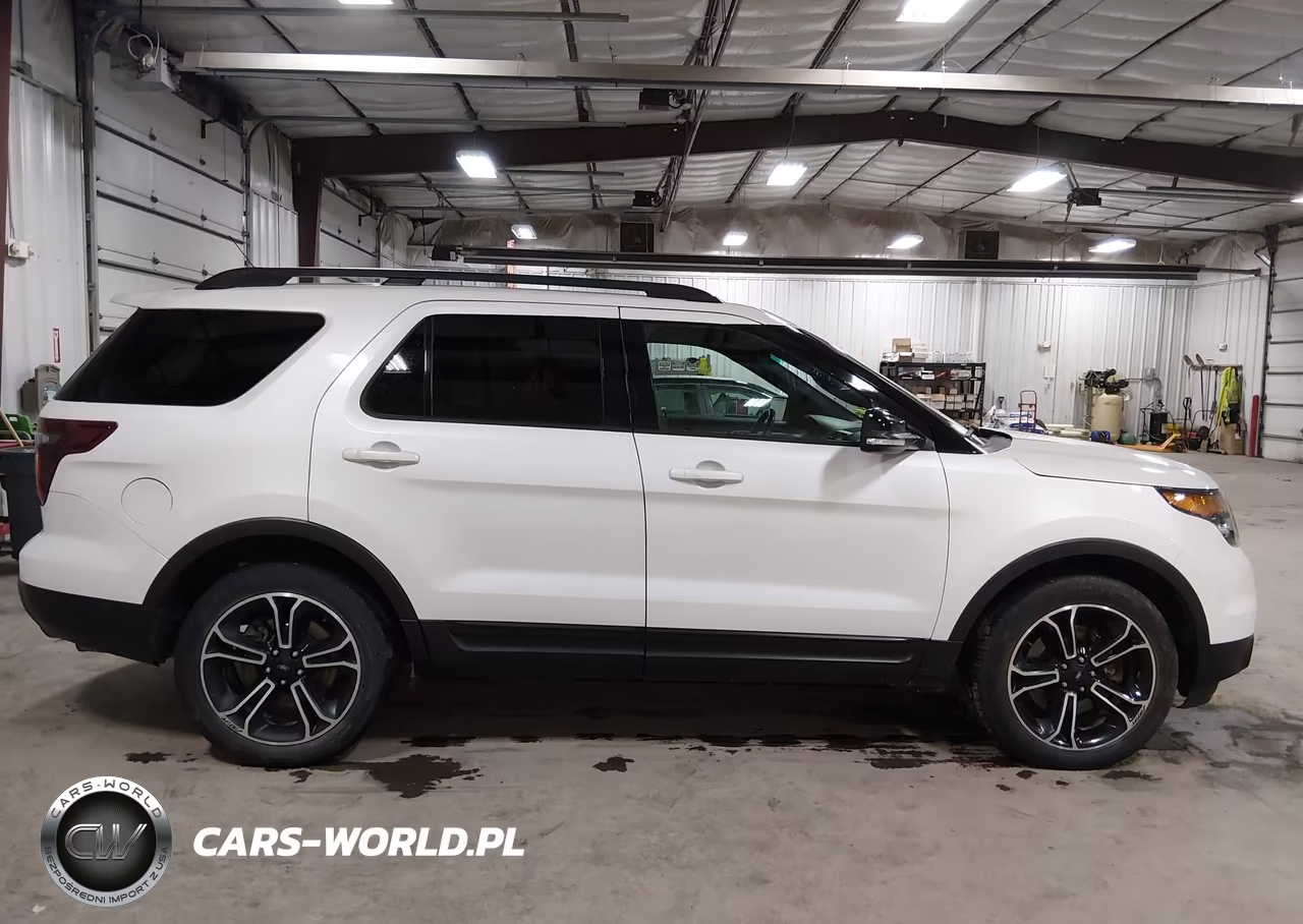 2015 Ford Explorer Sport VIN:1FM5K8GT5FGB31046 - 13