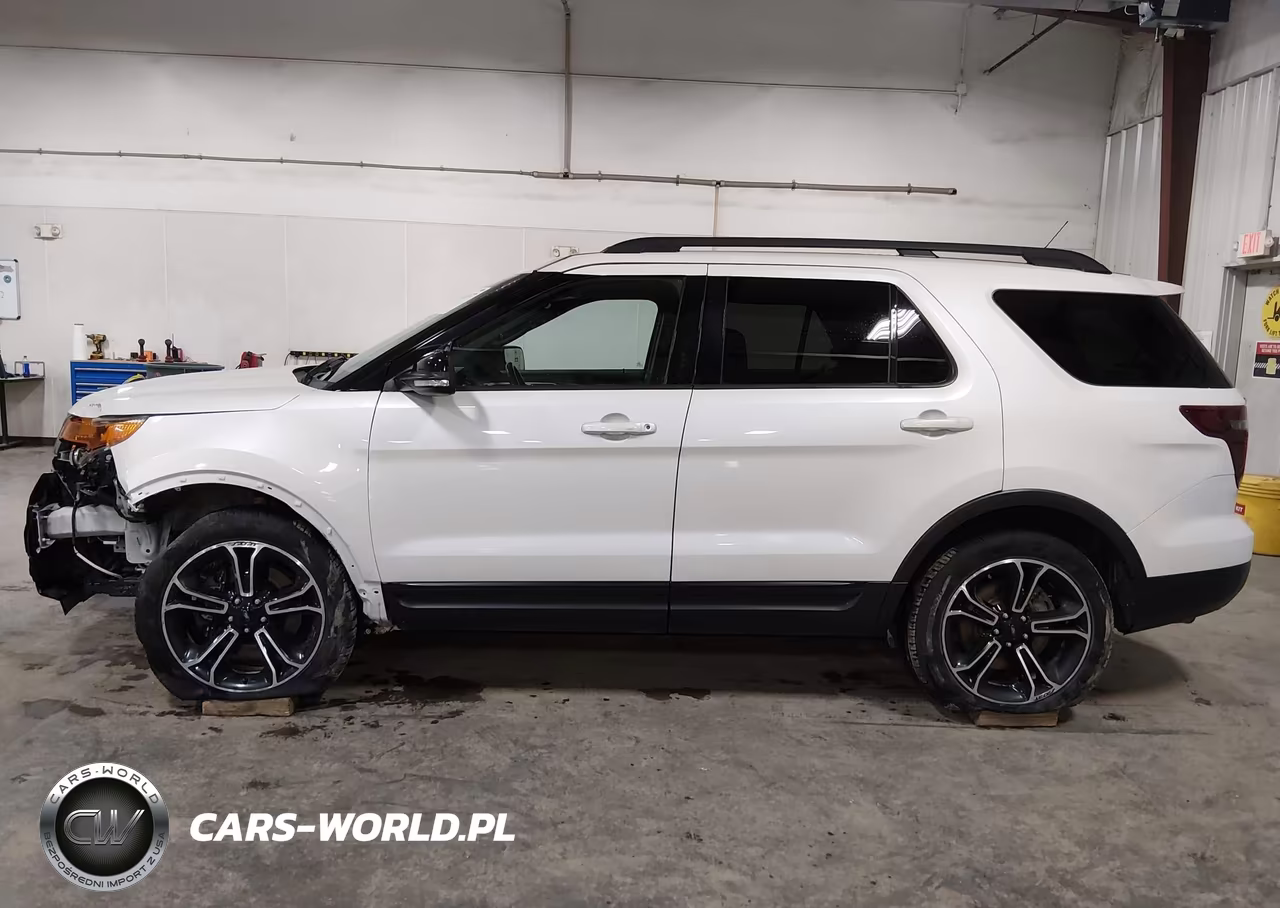 2015 Ford Explorer Sport VIN:1FM5K8GT5FGB31046 - 14