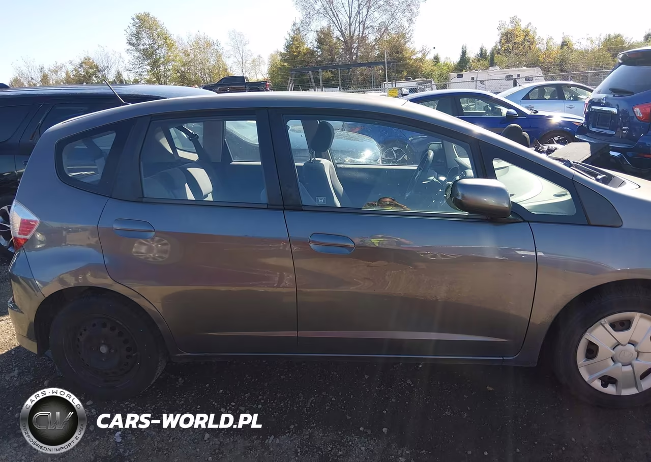 2012 Honda Fit VIN:JHMGE8H34CC029435 - 13