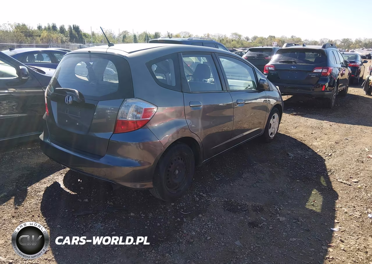 2012 Honda Fit VIN:JHMGE8H34CC029435 - 4