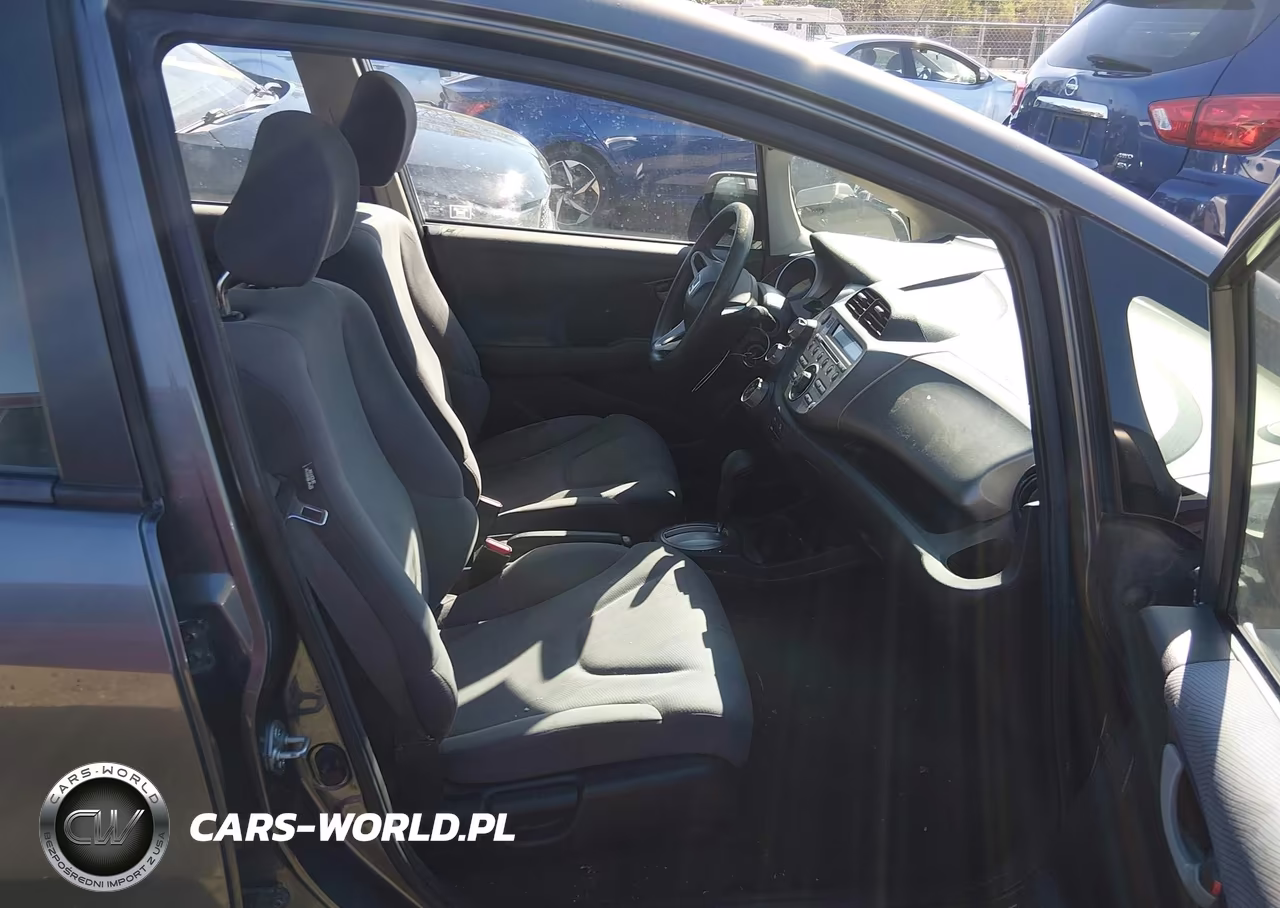2012 Honda Fit VIN:JHMGE8H34CC029435 - 5