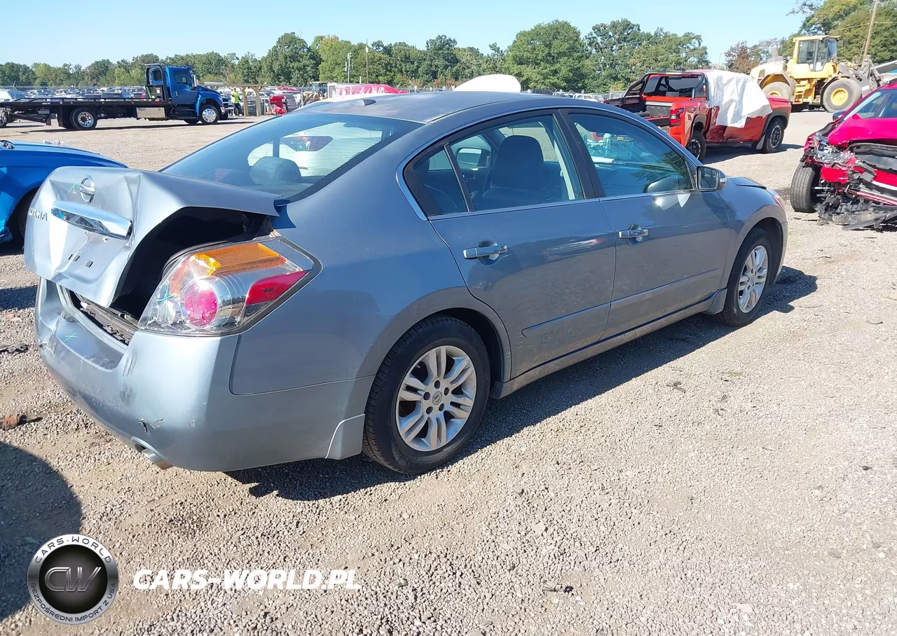 2010 Nissan Altima 2.5 S VIN:1N4AL2AP8AN528785 - 4