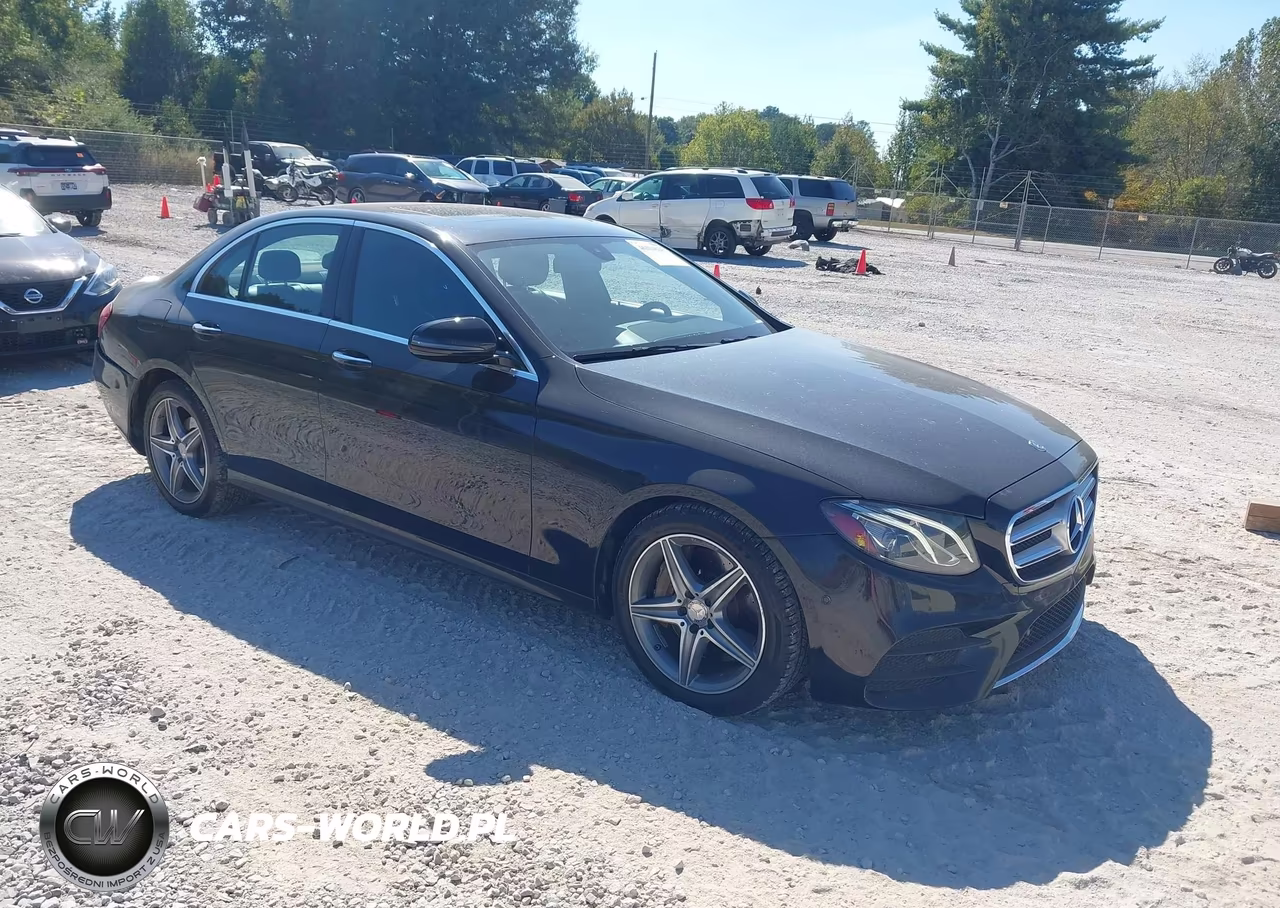 2017 Mercedes-Benz E 300 – zdjęcie 1 z 16