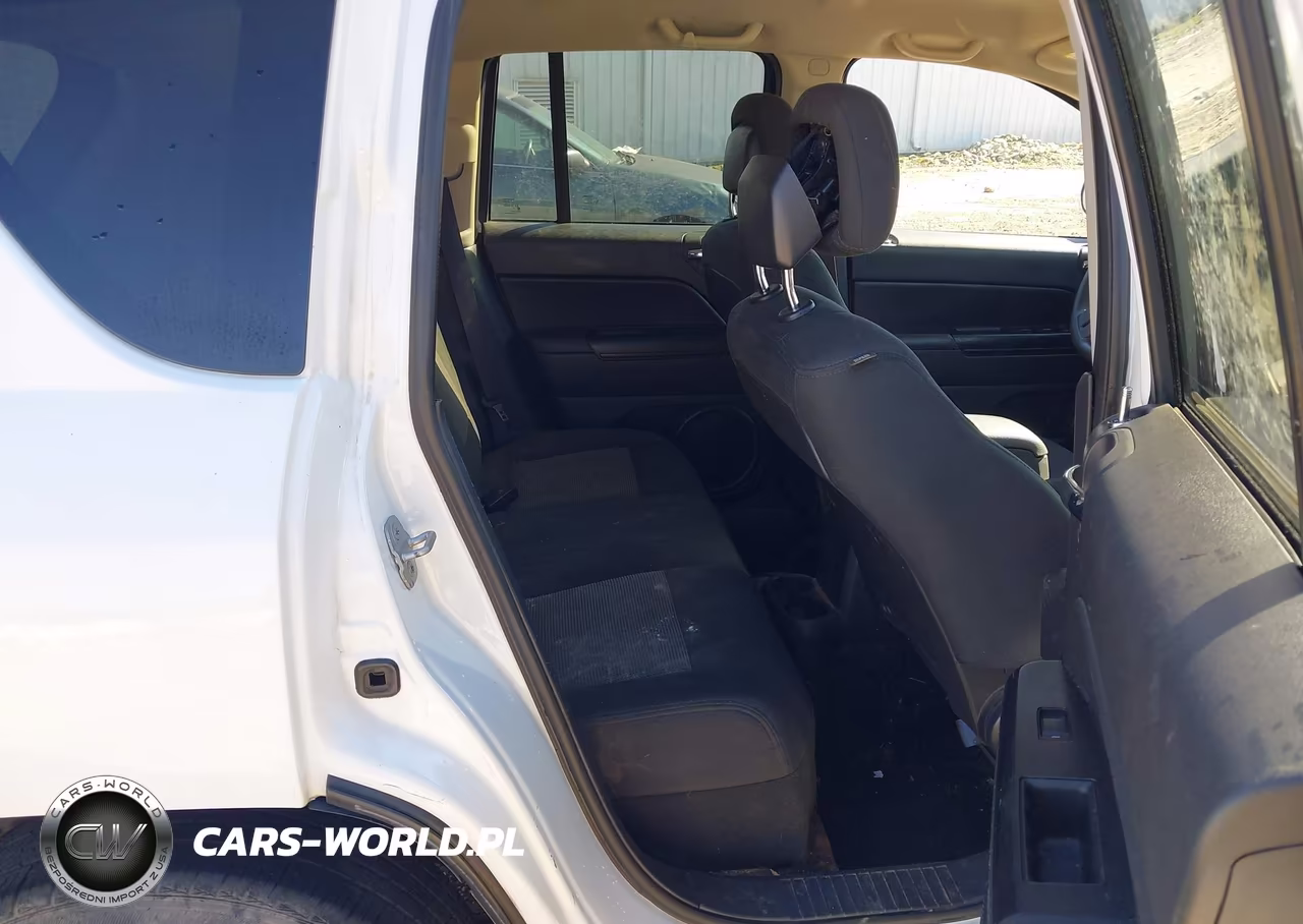 2014 Jeep Compass Sport VIN:1C4NJCBA6ED774442 - 8
