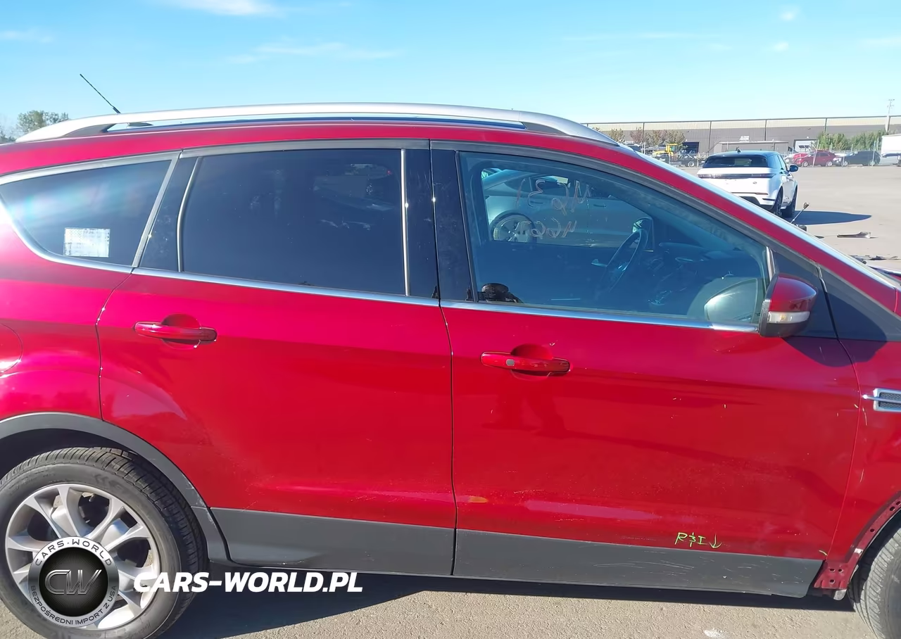 2016 Ford Escape Titanium VIN:1FMCU9J93GUB21364 - 14
