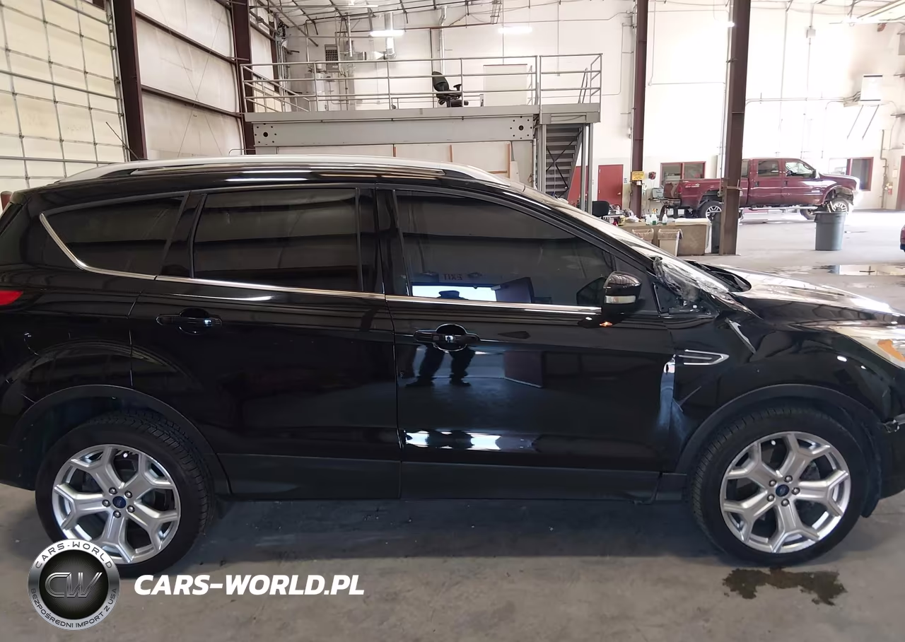 2019 Ford Escape Titanium VIN:1FMCU9J9XKUC04055 - 13