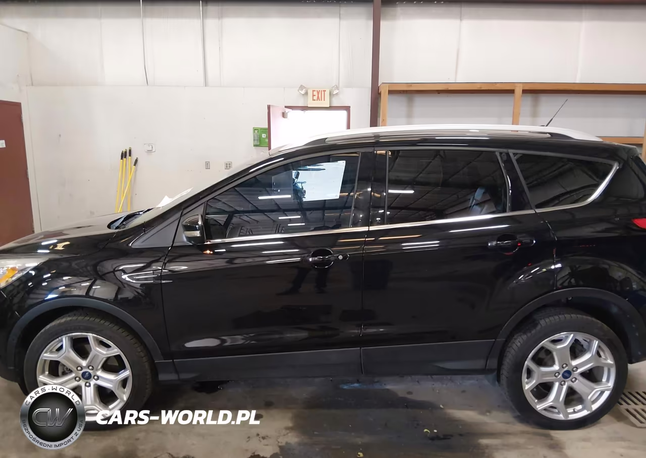 2019 Ford Escape Titanium VIN:1FMCU9J9XKUC04055 - 14