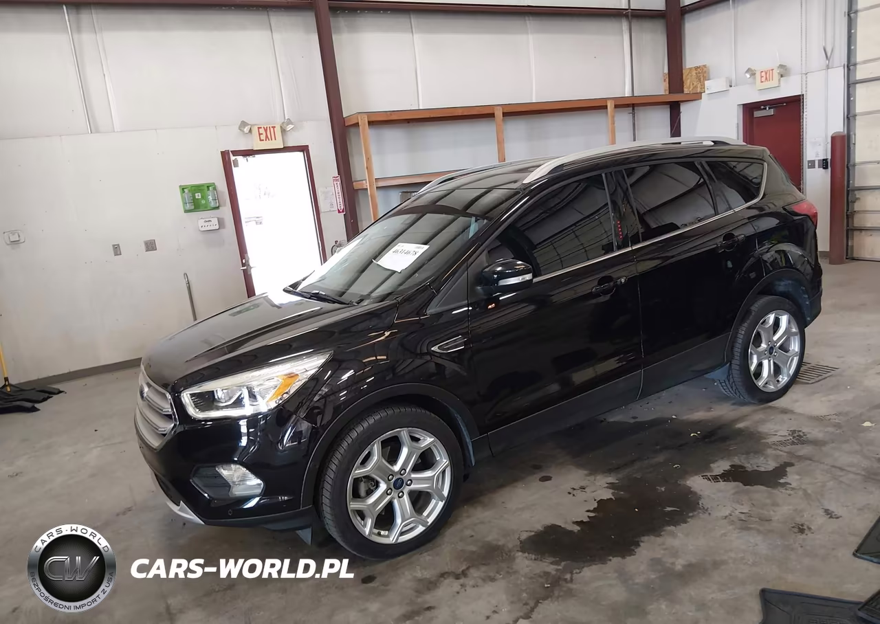 2019 Ford Escape Titanium VIN:1FMCU9J9XKUC04055 - 2