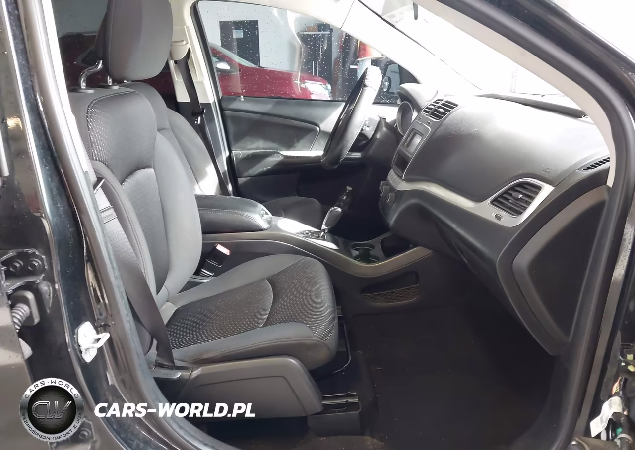 2018 Dodge Journey Se VIN:3C4PDCAB7JT296109 - 5