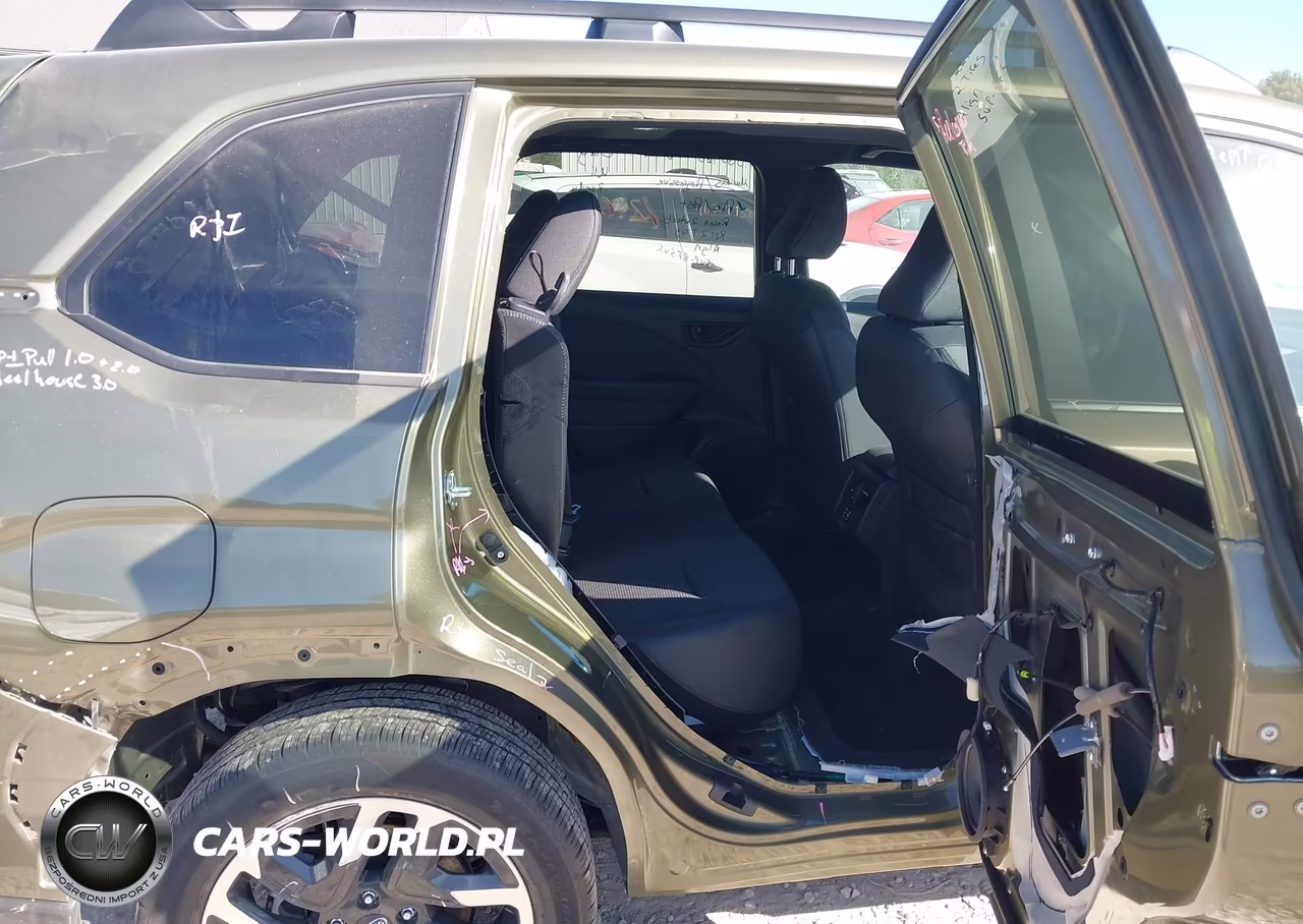 2026 Subaru Forester Premium VIN:4S4SLSE7XT3107413 - 8