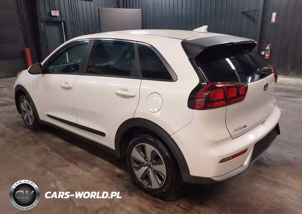 2018 Kia Niro Fe VIN:KNDCB3LC3J5186913 - 3