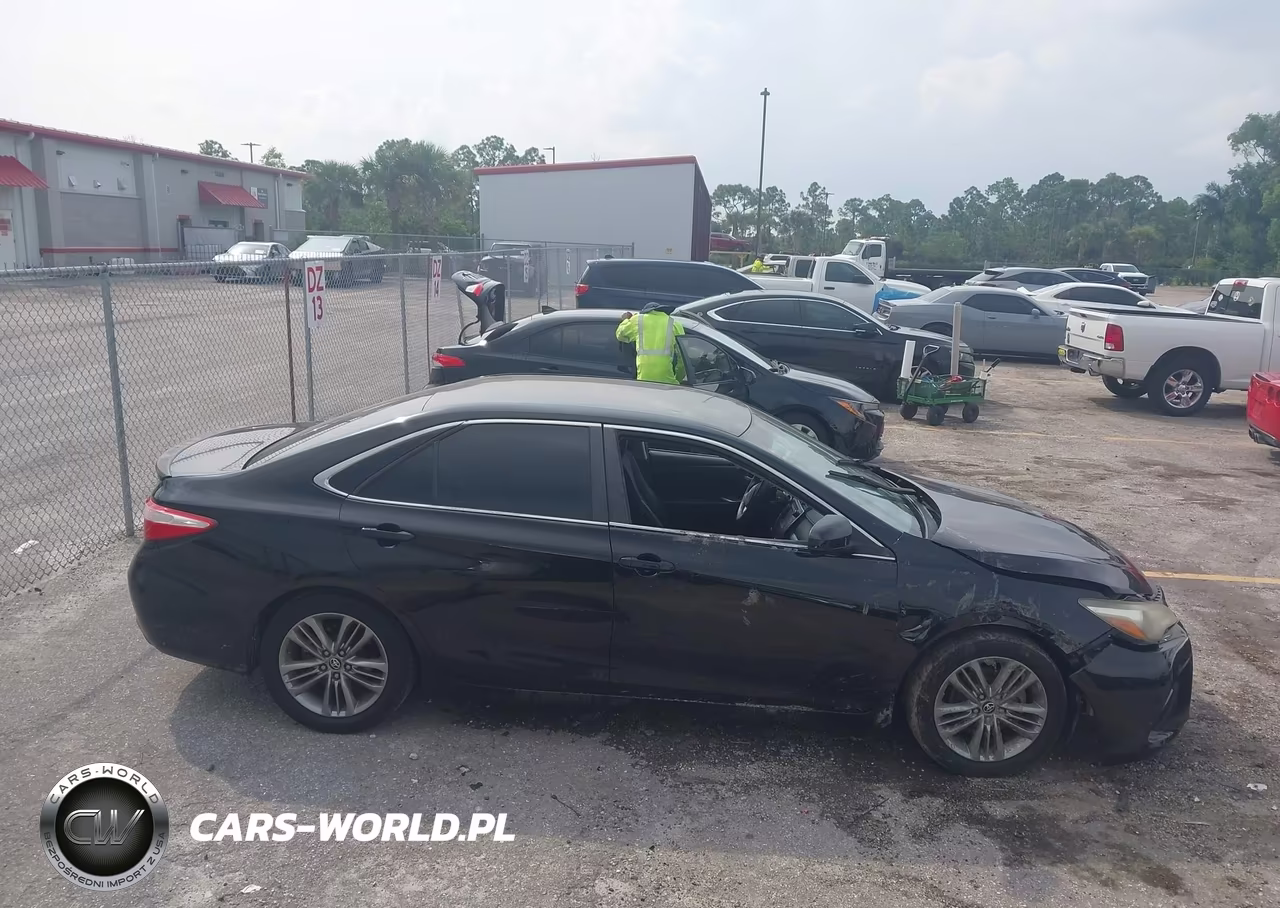 2016 Toyota Camry Se VIN:4T1BF1FK5GU153770 - 13