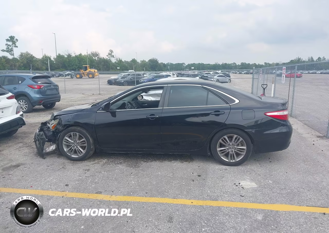 2016 Toyota Camry Se VIN:4T1BF1FK5GU153770 - 14