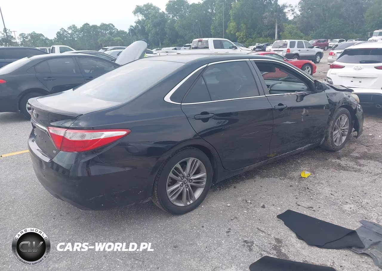 2016 Toyota Camry Se VIN:4T1BF1FK5GU153770 - 4