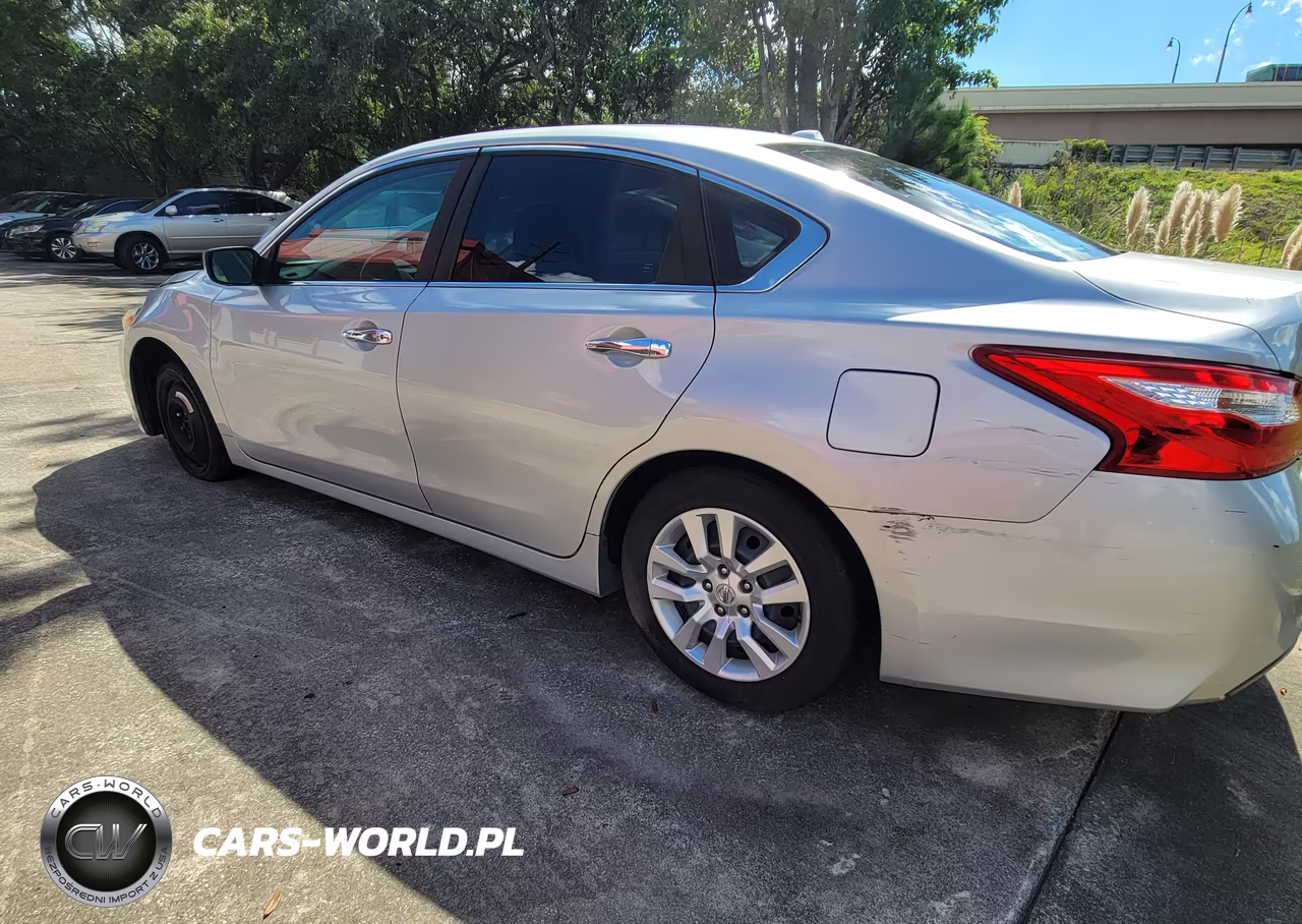 2017 Nissan Altima 2.5 Sv VIN:1N4AL3AP0HC186454 - 3