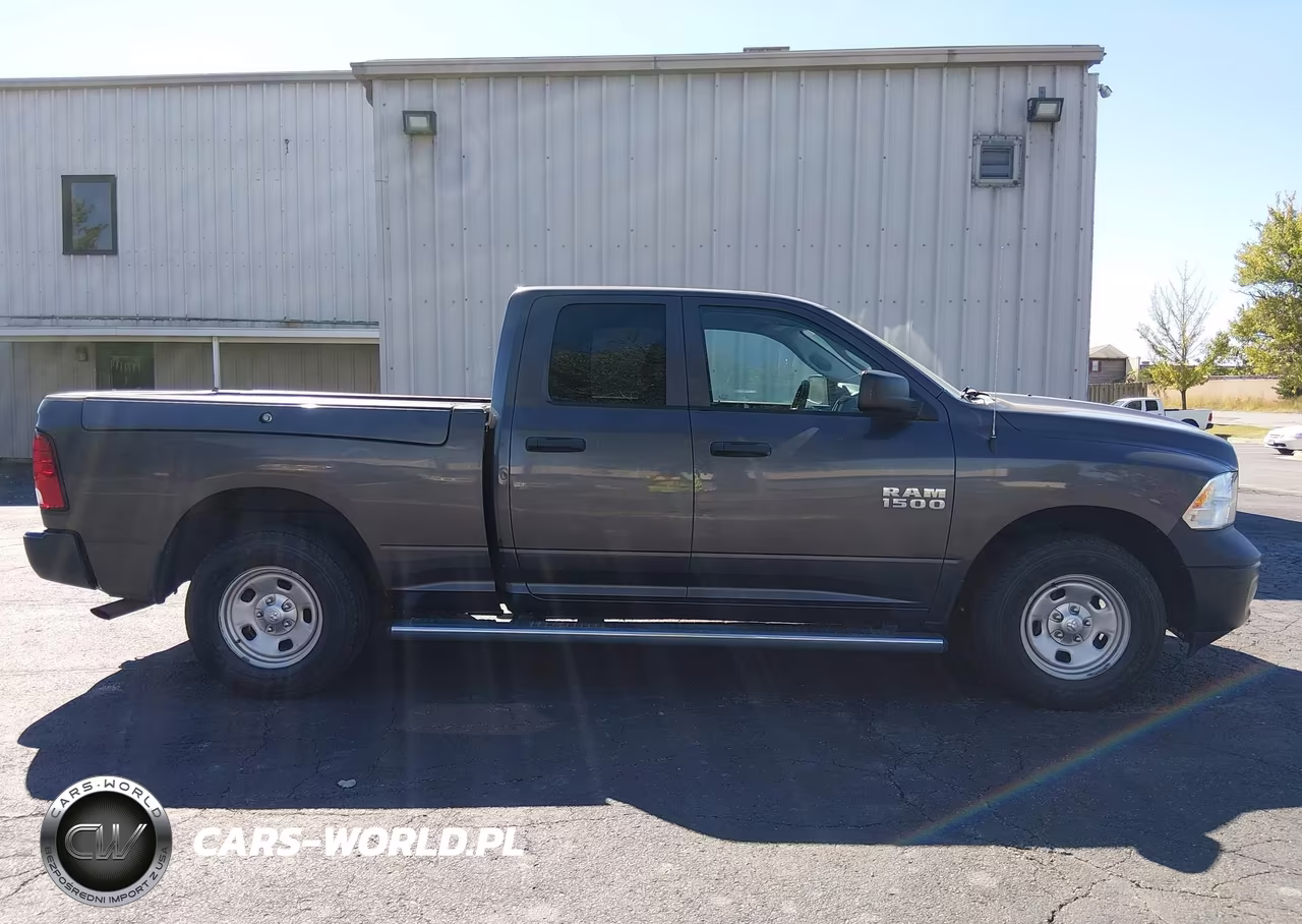 2018 Ram 1500 Tradesman Quad Cab 4X4 6'4 Box VIN:1C6RR7FG5JS144196 - 17