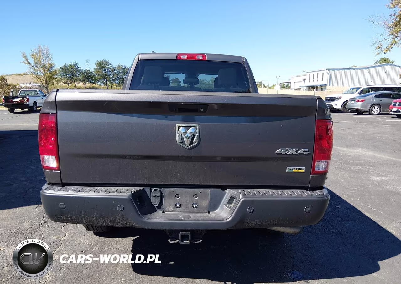 2018 Ram 1500 Tradesman Quad Cab 4X4 6'4 Box VIN:1C6RR7FG5JS144196 - 20