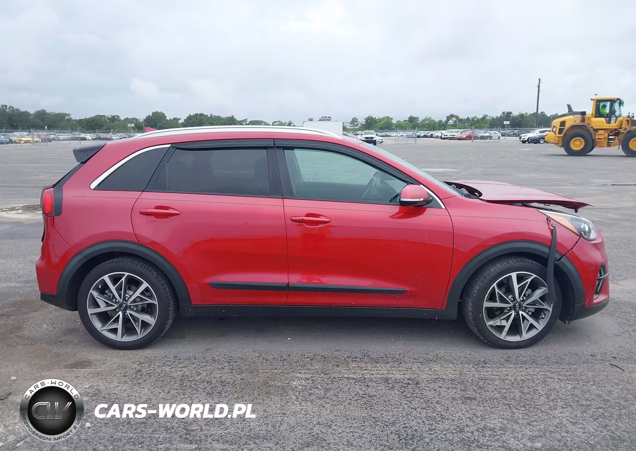 2021 Kia Niro Touring VIN:KNDCC3LC8M5462777 - 13