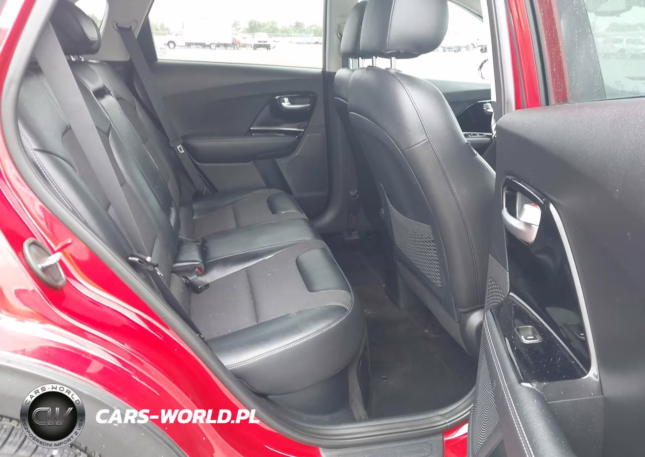 2021 Kia Niro Touring VIN:KNDCC3LC8M5462777 - 8
