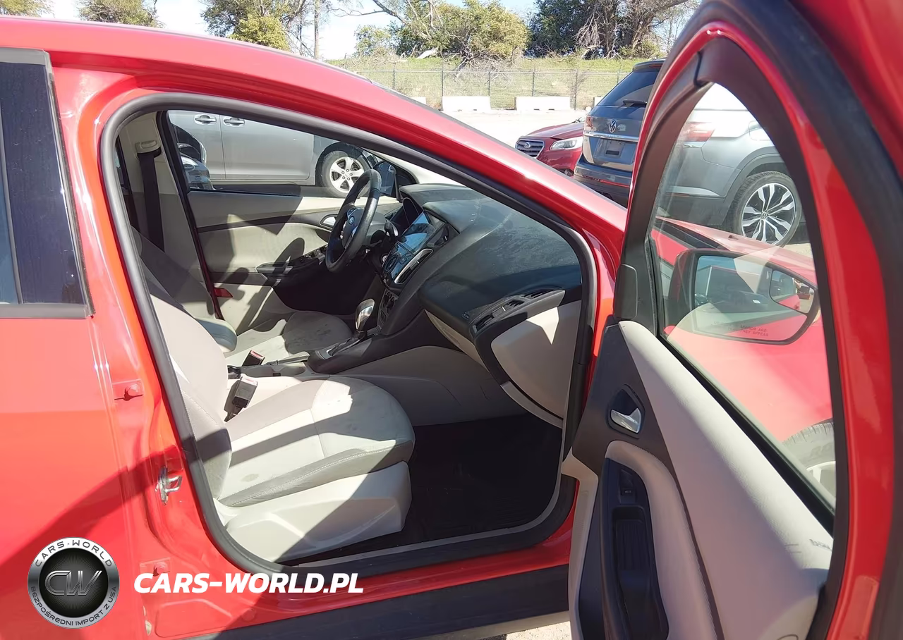 2013 Ford Focus Se VIN:1FADP3F24DL297971 - 5