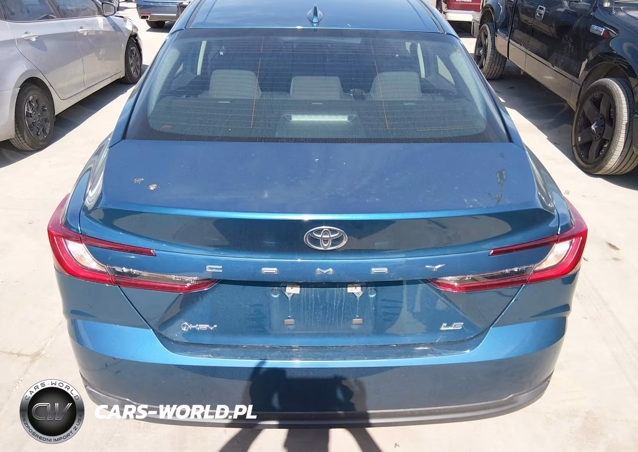 2026 Toyota Camry Le VIN:4T1DAACK4TU242039 - 16